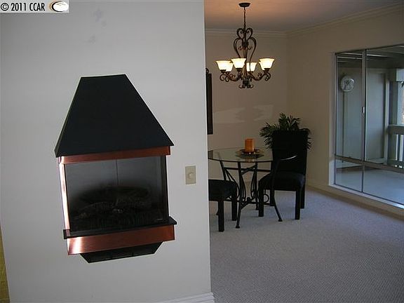 4th image of 1216 Fairlawn Ct APT 5