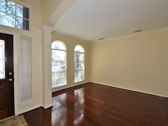 4th image of 1711 Emma Cove Ct