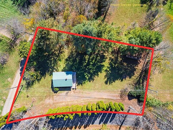 2nd image of 482 Deer Ridge Rd