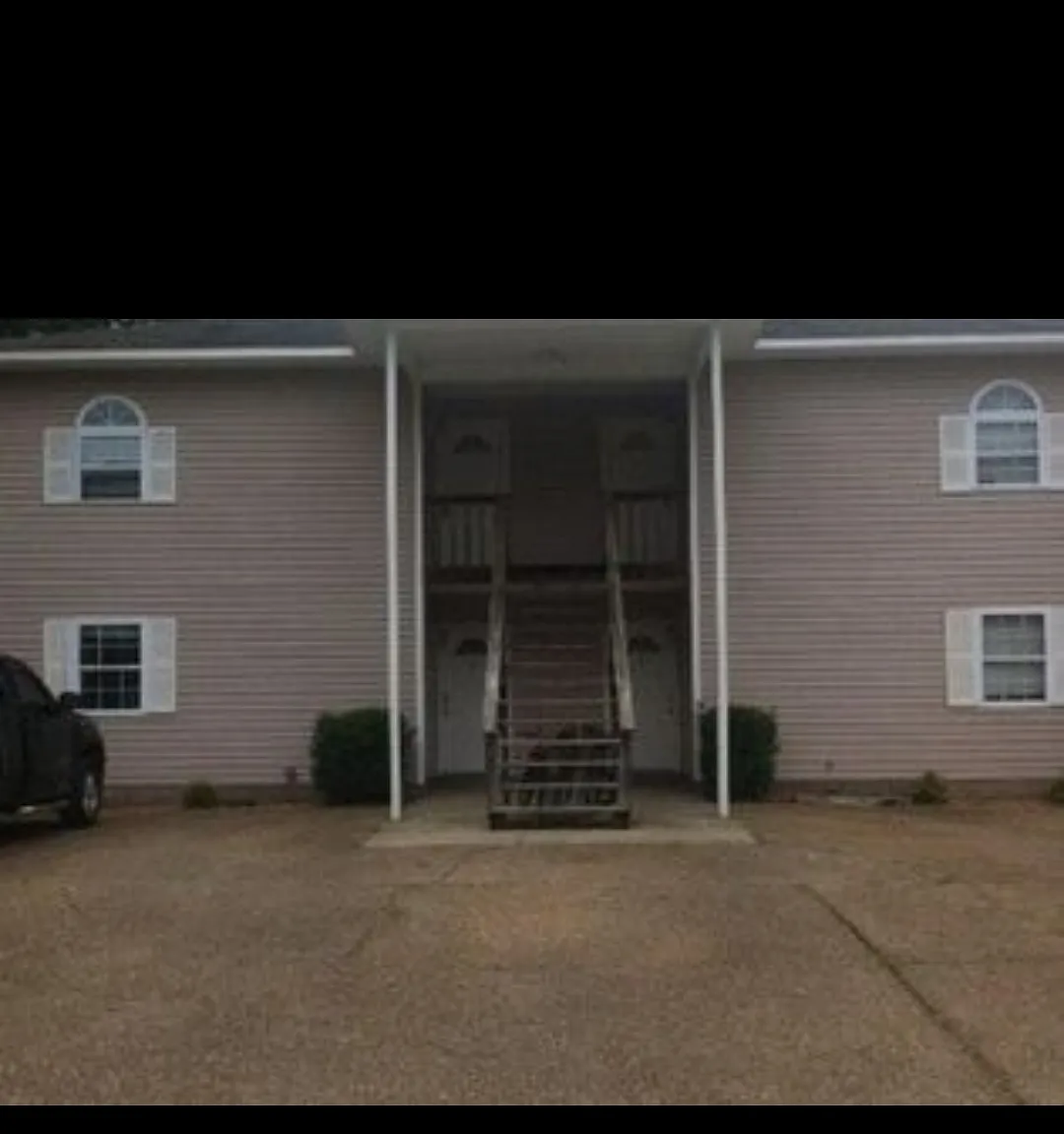112 Winchester Point — Photo 1