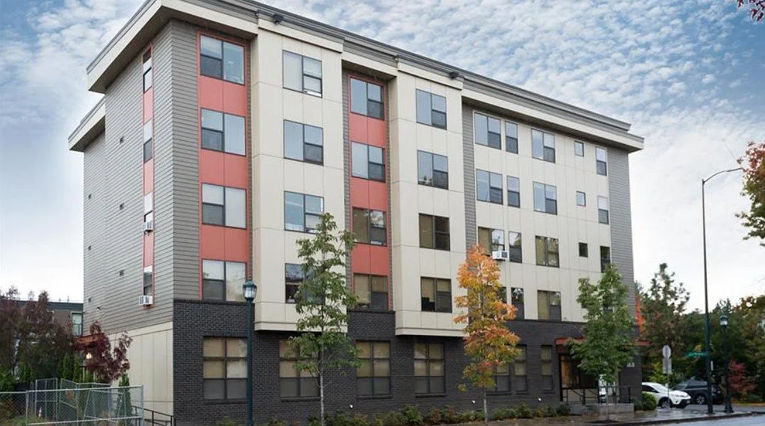 Monroe Street Apartments — Photo 1