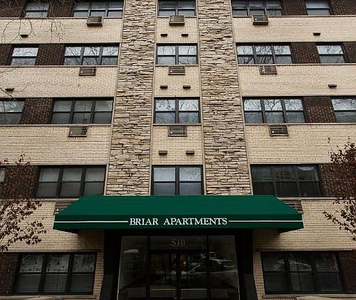 2nd image of 510 W Briar Pl #1323