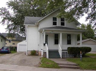 1430 Elmwood Ave, Oshkosh, WI 54901
