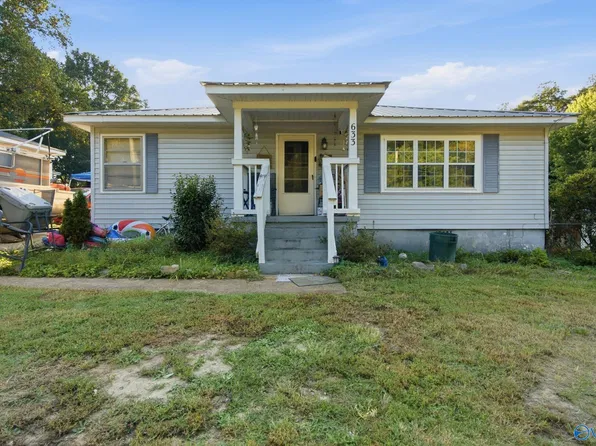 633 4th St NW, Arab, AL 35016