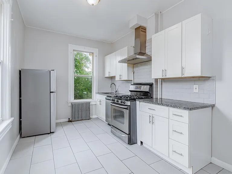 100 Clerk St #2 — Photo 10