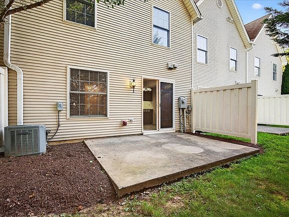 5th image of 2455 Twin Gables Ct #2455