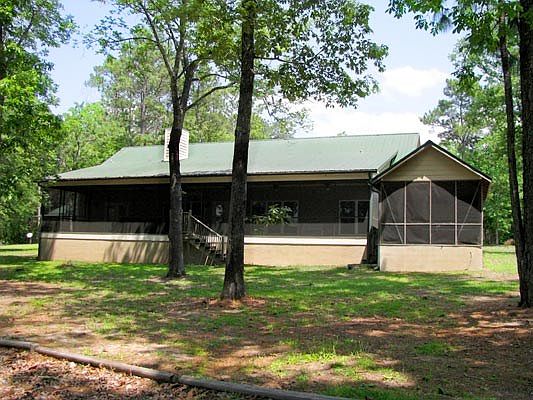 2nd image of 28 Lakepoint Dr