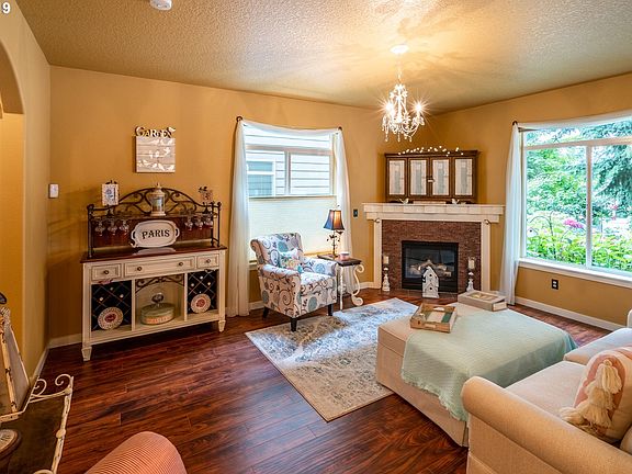 5th image of 5504 NE 54th St