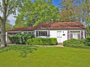 20 Johnathan Rd, Lake Zurich, IL 60047