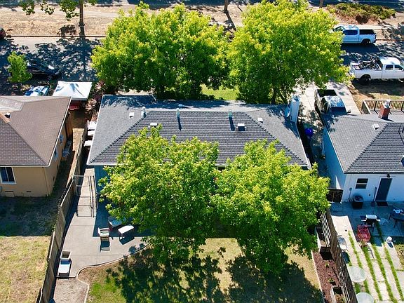 4th image of 2524 Sonoma St