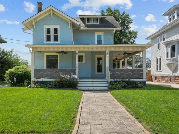 411 E Prospect St, Kewanee, IL 61443