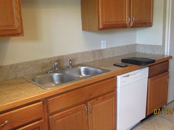 3rd image of 1528 Northwest Blvd APT C