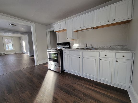5th image of 542 N Superior St #1