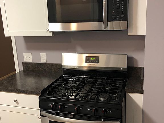 4th image of 2608 Hood Ave