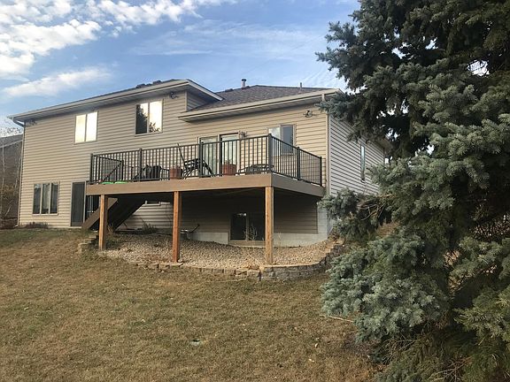 2nd image of 704 Monnens Ave