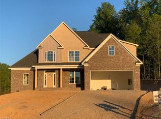 254 Pipers Rdg E, Winston Salem, NC 27127