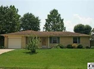 705 Wendemere Dr, Seymour, IN 47274
