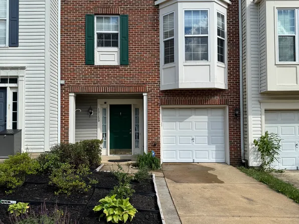 13159 Spring Mill Ln, Herndon, VA 20171