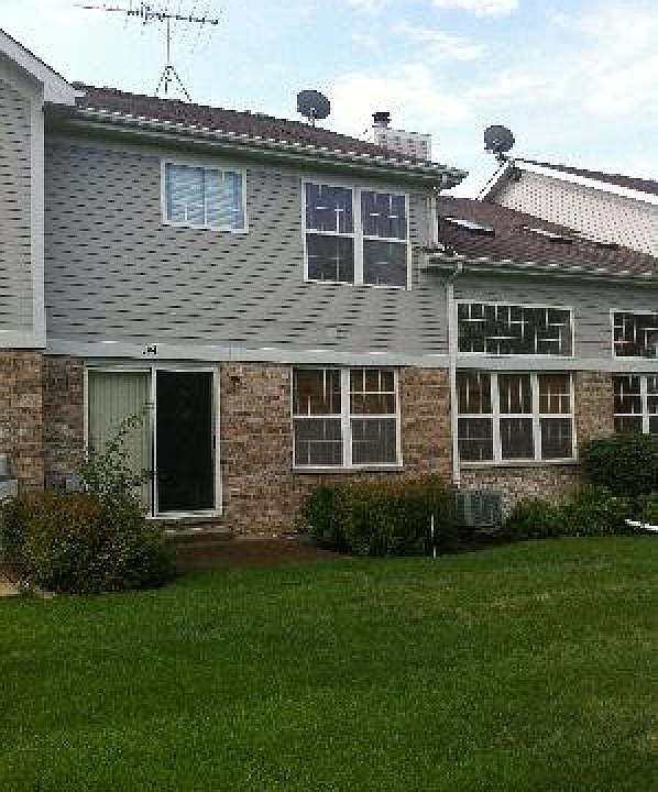 2nd image of 194 Cheviot Ct