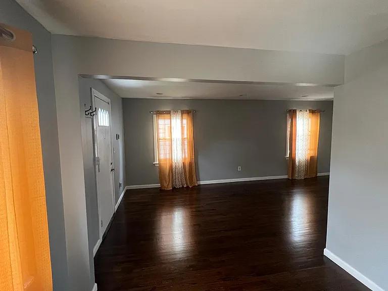 270 Bernard Ter — Photo 23