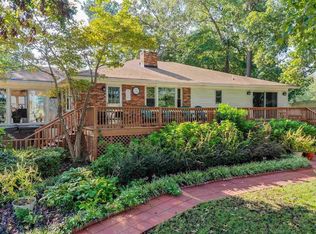 418 S Lakeshore Ct, Gilbert, SC 29054