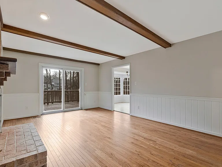 1215 Delta Glen Ct — Photo 25