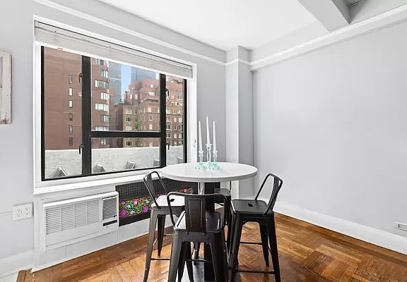 3rd image of 20 E 35th St APT 8B