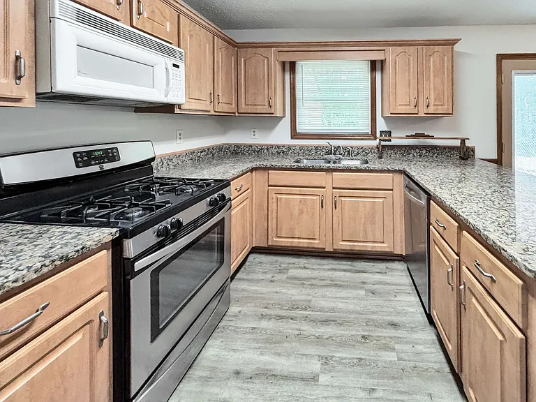 7040 Sand Wedge Cir NW — Photo 9