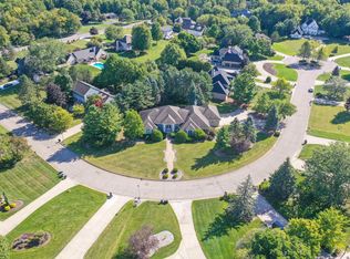 3300 Fieldstone Dr, Flushing, MI 48433