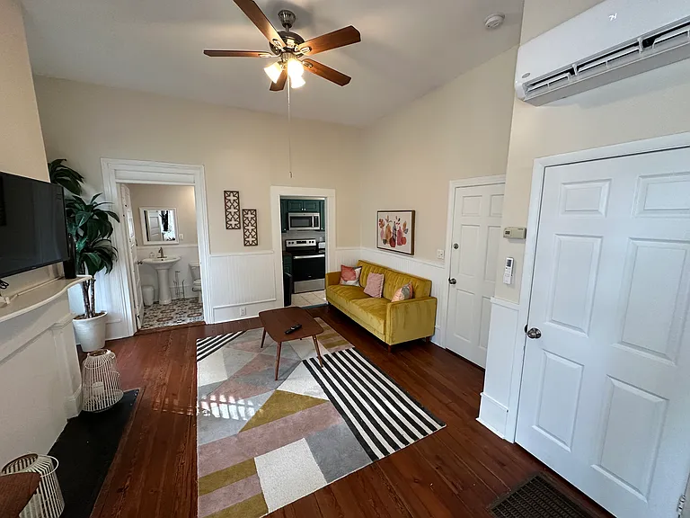 303 W Park Ave #B — Photo 9