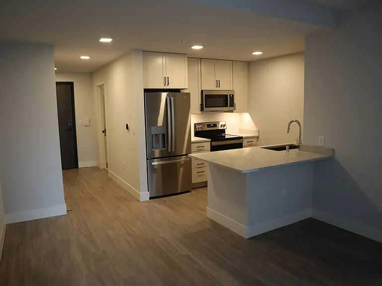 The Adria 179 W. Wilson St. — Photo 23