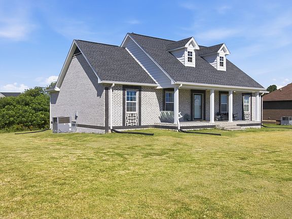 3rd image of 855 Sneed Blvd