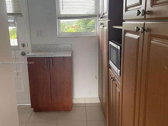 4th image of 3000 Marcos Dr APT P307