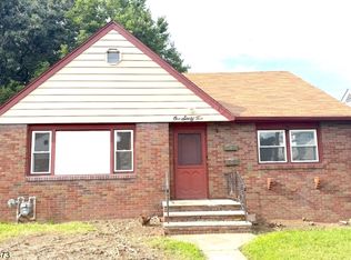 162 Sheridan Ave, Clifton City, NJ 07011