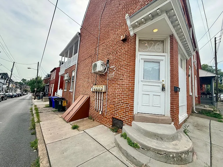 326 S Christian St — Photo 11