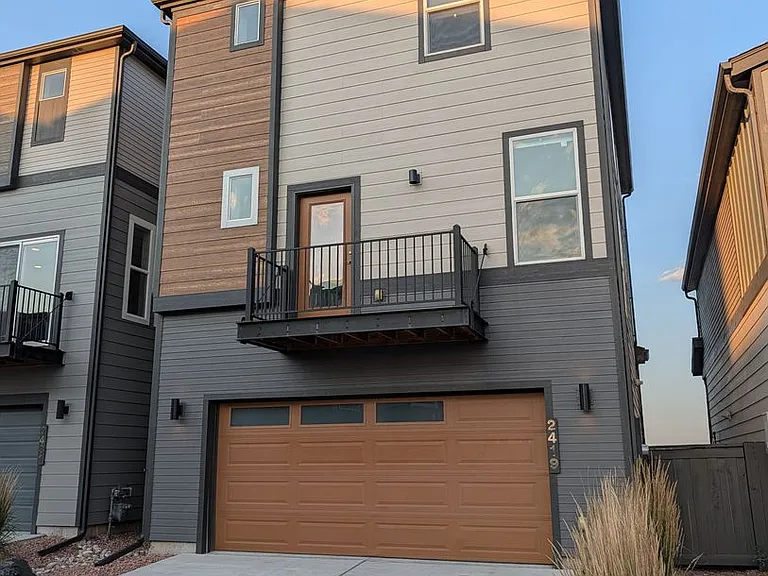 2419 Zorro Hts — Photo 29