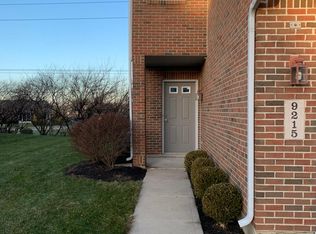 9215 Great Lakes Cir, Dayton, OH 45458