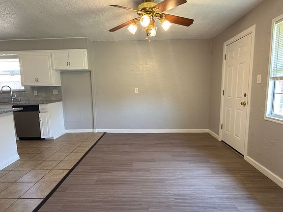 3rd image of 6316 NW 24th St