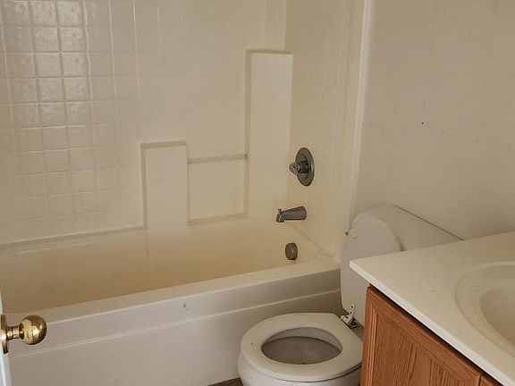 2nd image of 1589 E Gabrilla Dr
