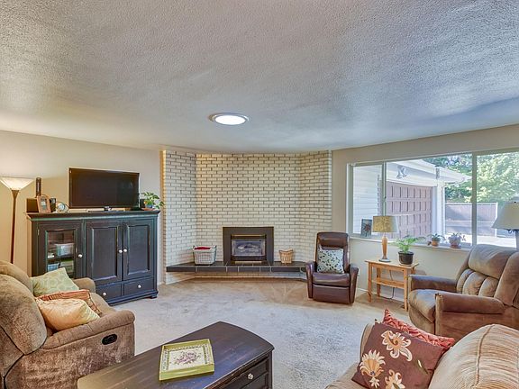 4th image of 2021 North St SE