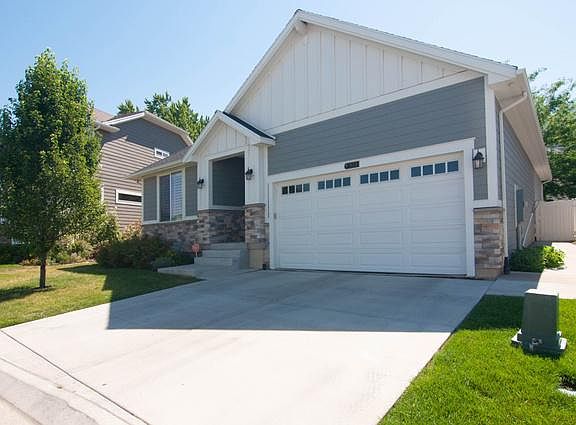 2nd image of 573 S Glenna Way