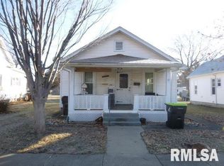 912 Beesley Ave, Jacksonville, IL 62650