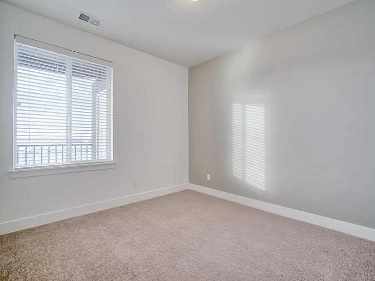 Eden Apartments — Photo 47