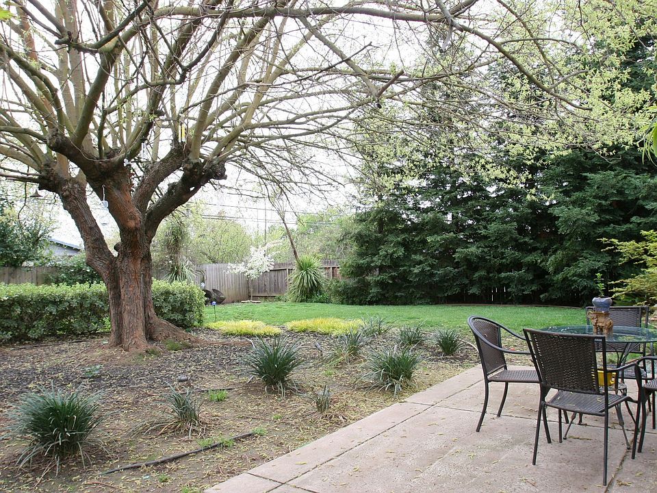 1st image of 4916 Boyd Dr