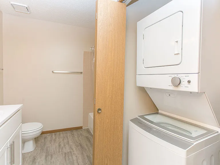 Cinnamon Ridge Apartments — Photo 21