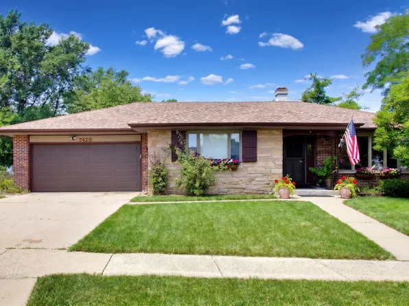 7420 Gladiola Ave, Hanover Park, IL 60133