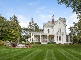 2265 Boston Post Rd, Darien, CT 06820