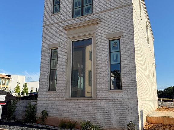 2nd image of 310 6th St