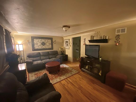 Unit A living room.
(furnishings not included)