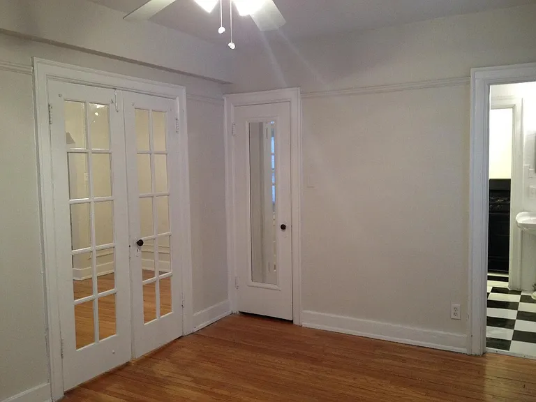 Rousseau and Cezanne Apartments — Photo 30